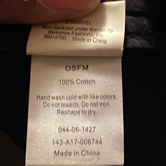 Deadpool Themed Snapback - Picture 4 of 4